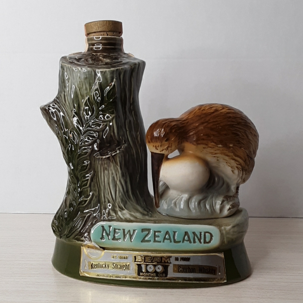 Vintage 1974 Jim Beam decanter